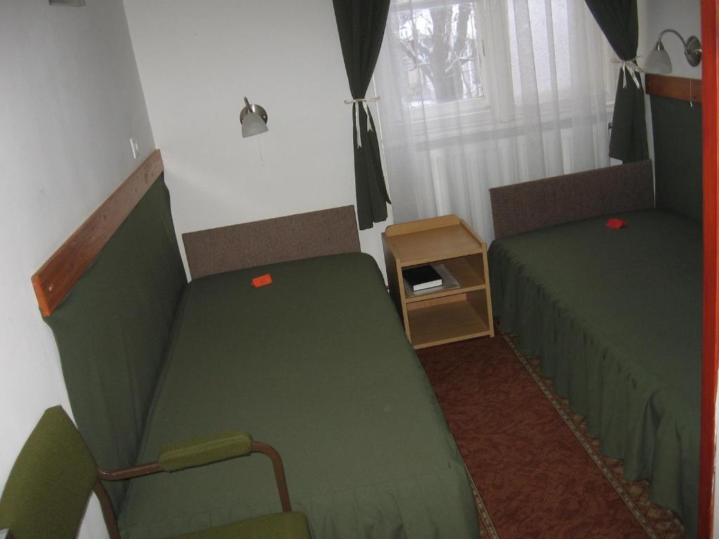 Hotel Mater Salvatoris House Gödöllő Zimmer foto