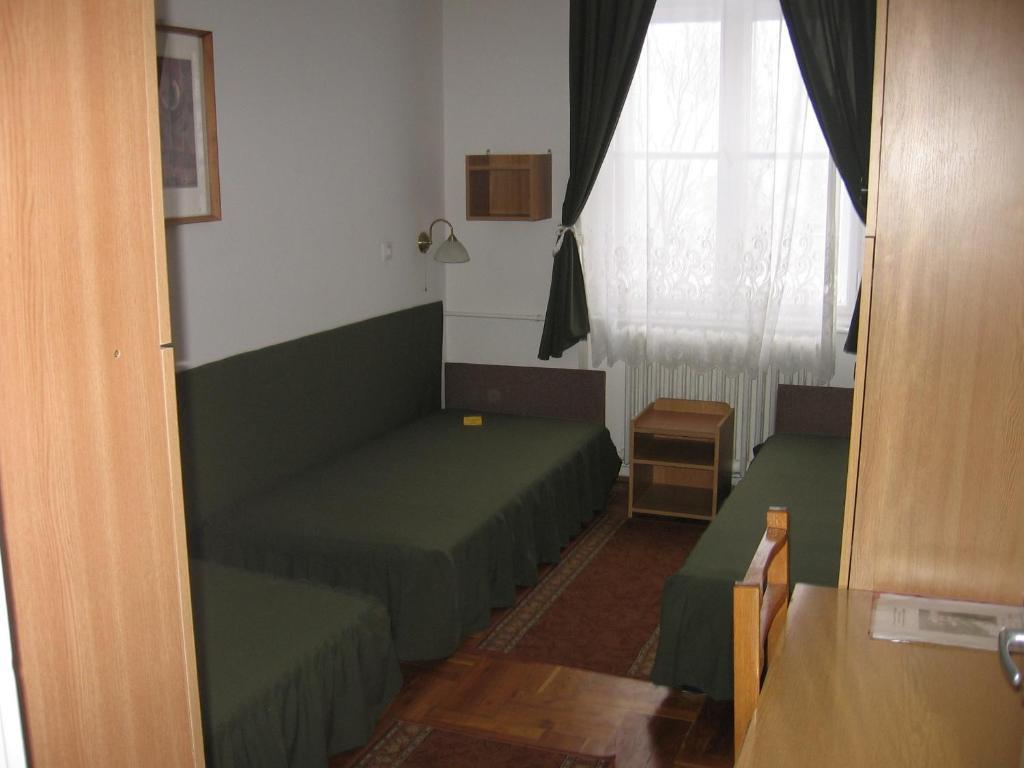 Hotel Mater Salvatoris House Gödöllő Zimmer foto