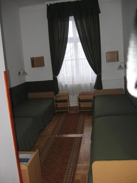 Hotel Mater Salvatoris House Gödöllő Zimmer foto